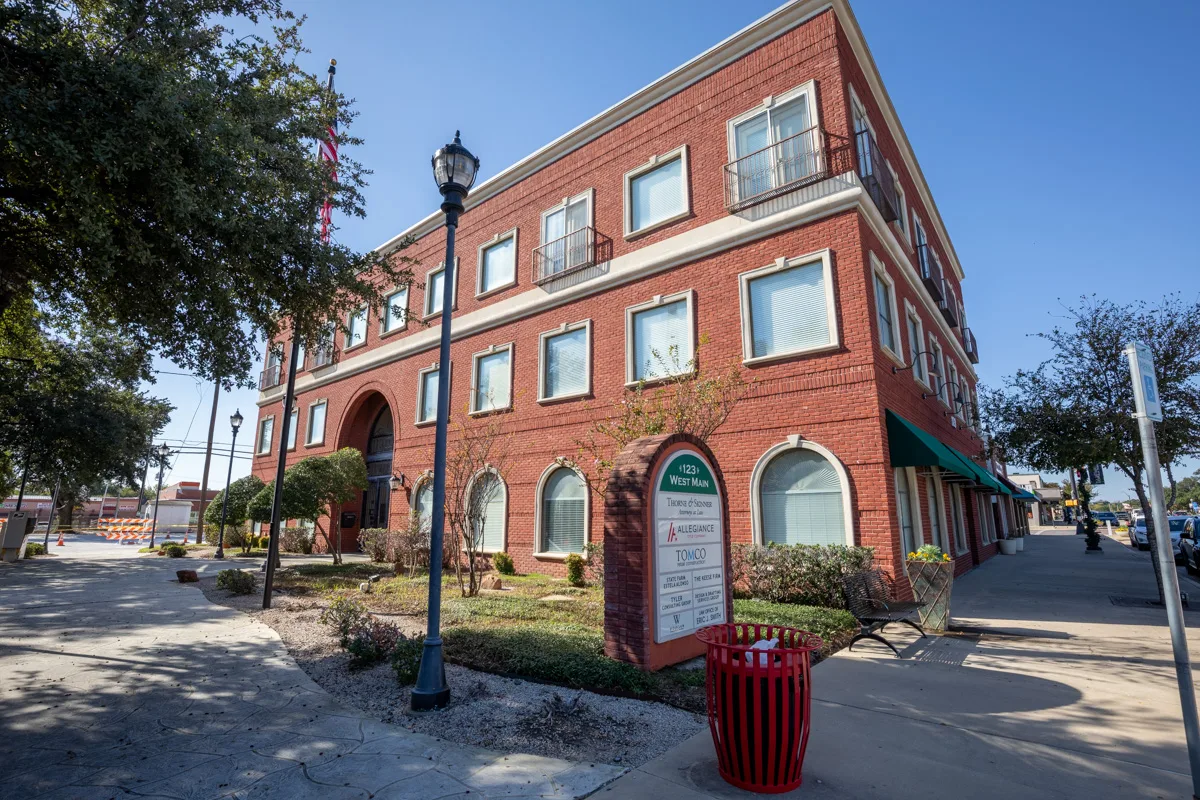 1-800 The Wolf Accident Attorneys — image 4