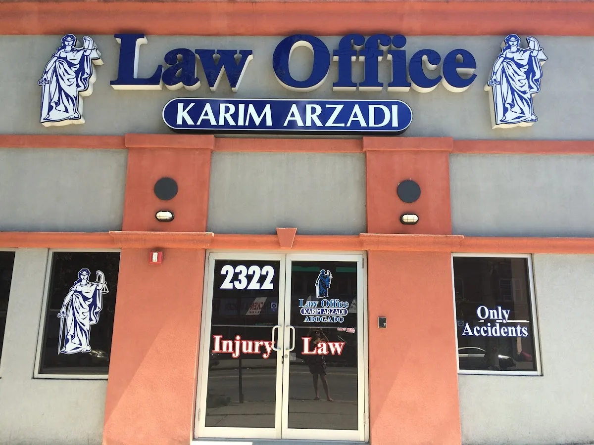 CourtLaw Injury Lawyers — image 2