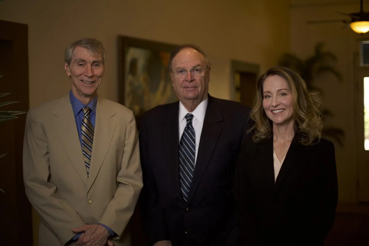 Hollingsworth Kelly Law — image 3