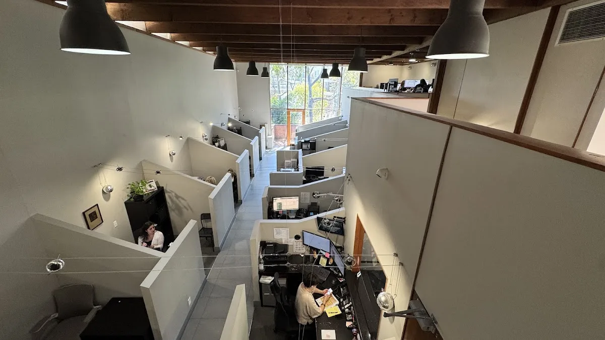 Martinian Lawyers - Car Accident & Personal Injury Lawyers — image 3