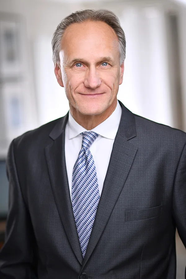 Robert Wilson & Associates — image 3