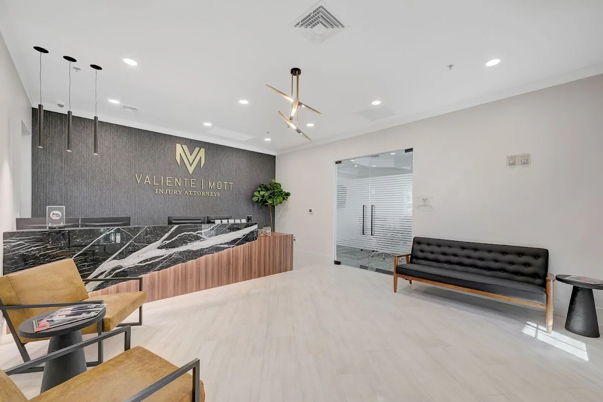 Valiente Mott Injury Attorneys — image 4